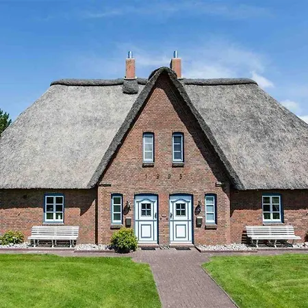 Holiday home Haushaelfte 26 Id 165 Sankt Peter-Ording