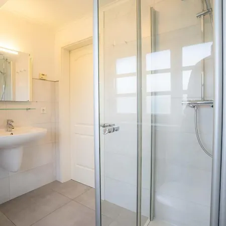 Haushaelfte 26 Id 165 Holiday home