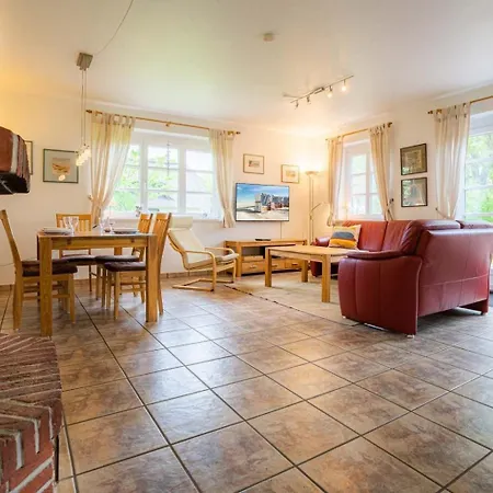 Haushaelfte 26 Id 165 Vakantiehuis Böhl