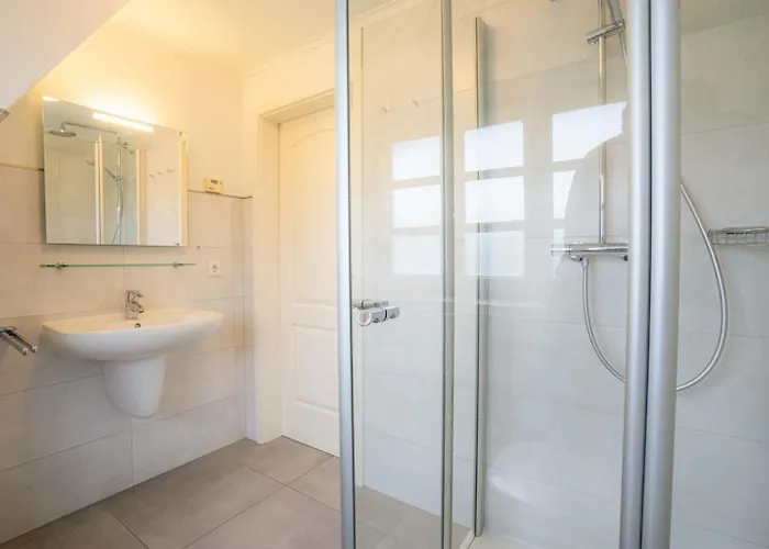 Haushaelfte 26 Id 165 *